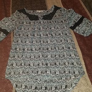 Sheer quarter sleeve blouse